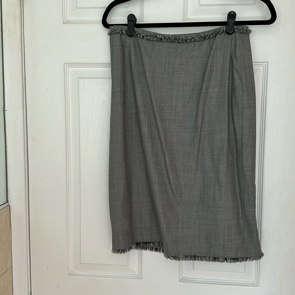 Escada skirt - medium 100% new virgin wool